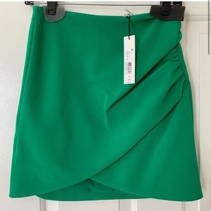 Alice and Olivia green skirt